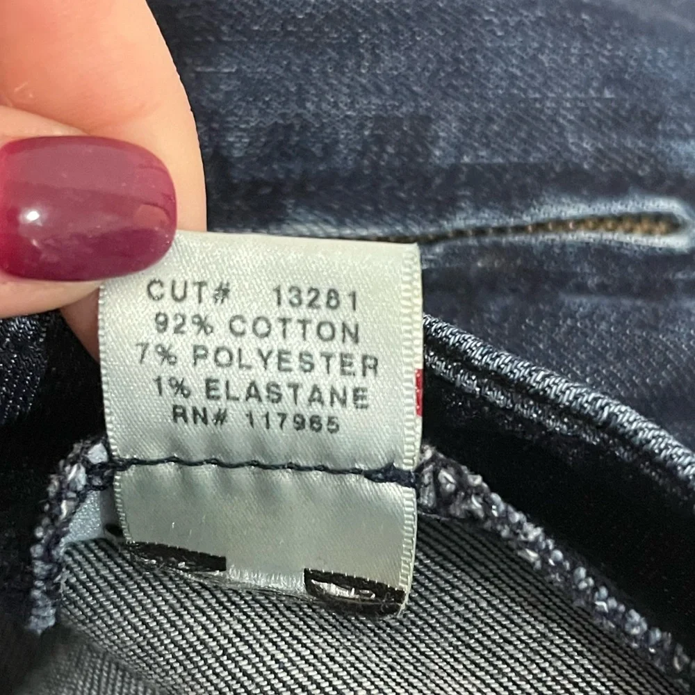 J Brand Mid-rise Zip Capri in Clean Rinse Size 27